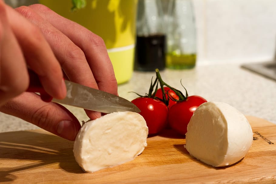 condimentar mozzarella