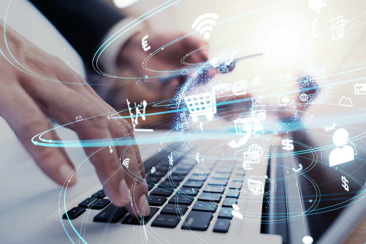 Cómo proteger tu identidad digital en línea en 10 pasos 4 Moncloa ¿Qué es el seguimiento de la actividad en línea?