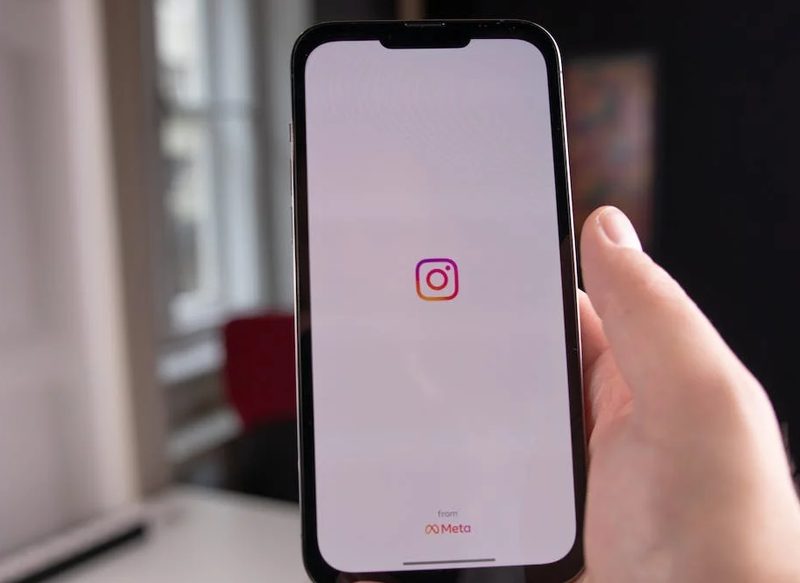 UN HÍBRIDO DE INSTAGRAM Y TWITTER