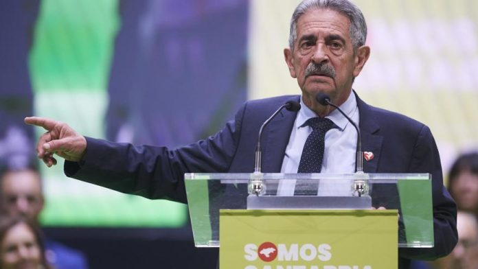 El expresidente Miguel Revilla no tiene reconocido ningún privilegio