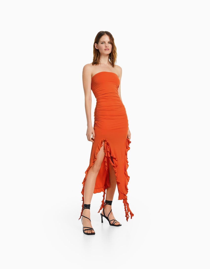 vestido bandeau volantes