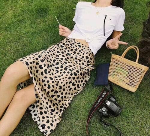 De satén y animal print la falda que no querrás de usar este verano la tiene Amazon y cuesta solo 8,57 euros