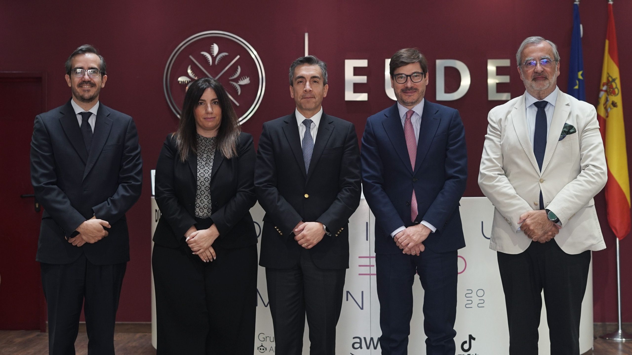 EUDE y la Universidad Gabriela Mistral de Chile lanzan dos másteres conjuntamente 1 Moncloa EUDE MISTRAL scaled Moncloa