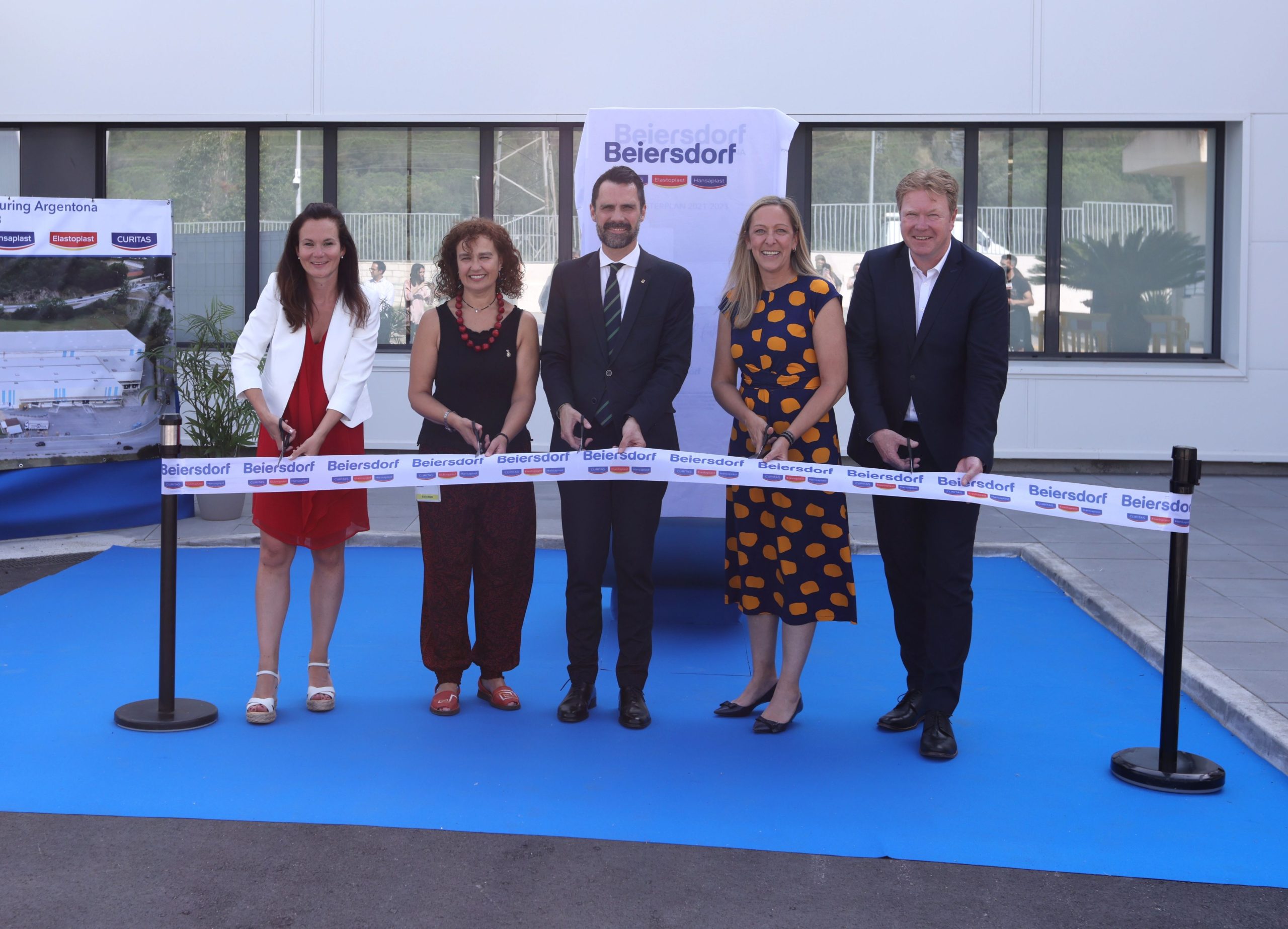 Natacha Schwaller Montserrat Capdevila Roger Torrent Ana Maria Morales y Malte Schulz scaled Moncloa