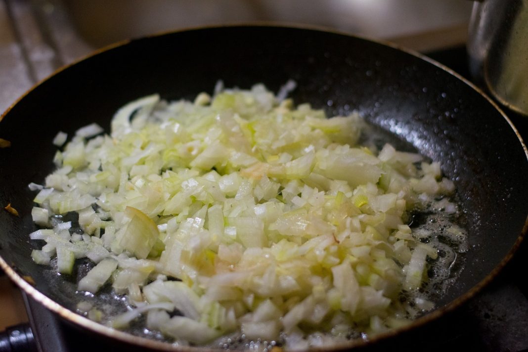 cocinar cebolla