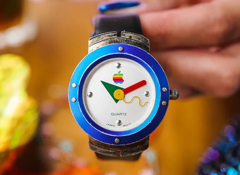 UN RELOJ ANALÓGICO, UNO DE LOS PRODUCTOS MÁS RAROS DE APPLE