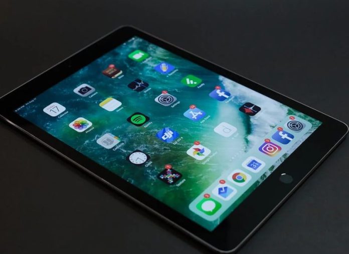 LG DISEÑADA PANELES OLED MÁS DELGADOS PARA LOS NUEVOS IPAD PRO OLED DE 2024