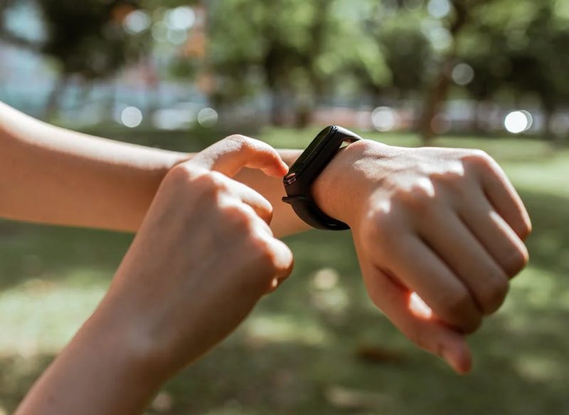 El Apple Watch tiembla mientras HUAWEI toma las riendas del mercado: ¡Esta es la razón! 1 Moncloa VENTAJAS DE HACER DEPORTE CON UN RELOJ INTELIGENTE