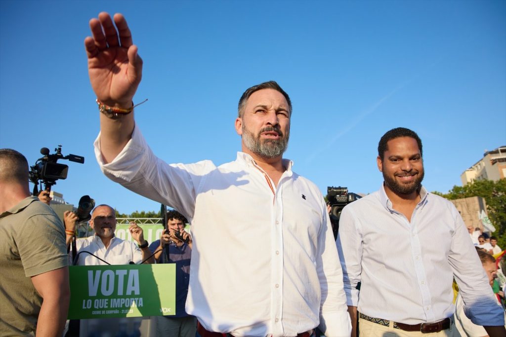 Santiago Abascal, líder de Vox, tomará las calles para tratar de escapar a un batacazo
