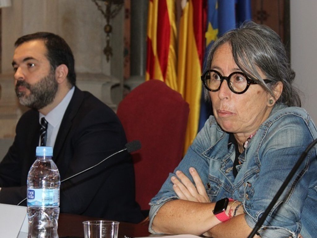 ERC expulsa a menores tutelados sin tener en cuenta la edad del pasaporte 1 Moncloa La directora general de la Dirección General de Atención a la Infancia y la Adolescencia (DGAIA) de la Generalitat, Ester Cabanes