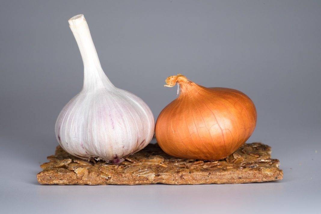 sofrito de ajo y cebolla