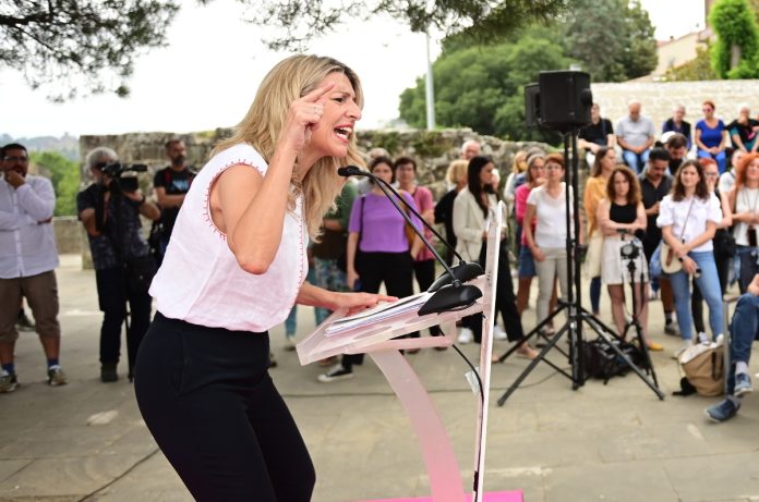 Yolanda Díaz sigue luchando por sacar adelante su reforma del subsidio de desempleo