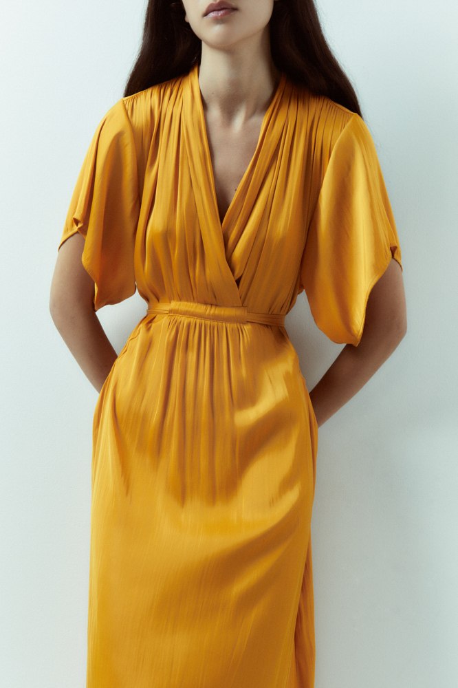 vestido fluido