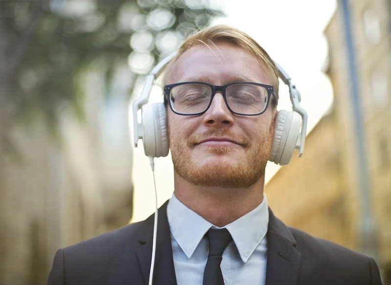 Este es el motivo científico por el que no puedes dejar de pensar en una canción