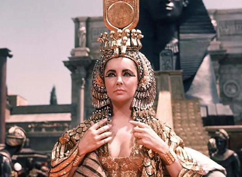 PARALIZACIÓN DE 'CLEOPATRA'