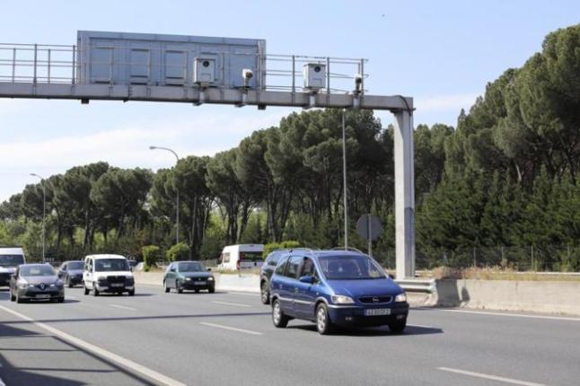 Un fallo informático de la DGT paraliza las matriculaciones de vehículos 1 Moncloa La DGT, sin poder registrar matriculaciones