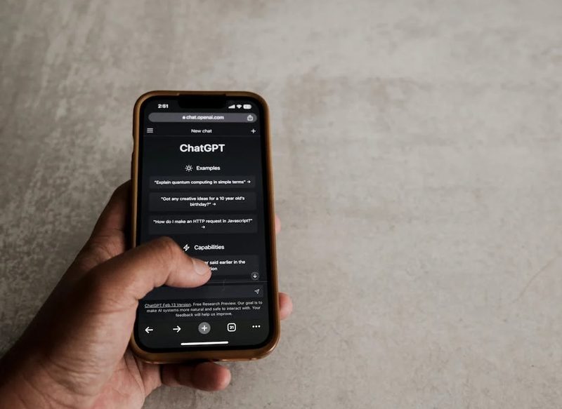 MÁS LANZAMIENTOS PARA COMPETIR CON CHATGPT