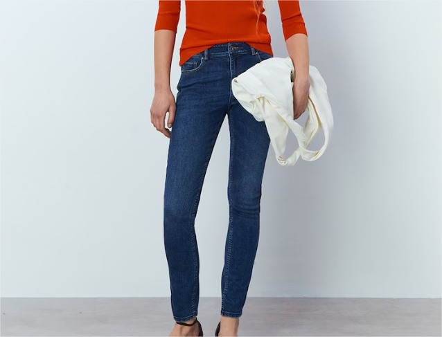 Jeans Skinny Básico en Azul Oscuro