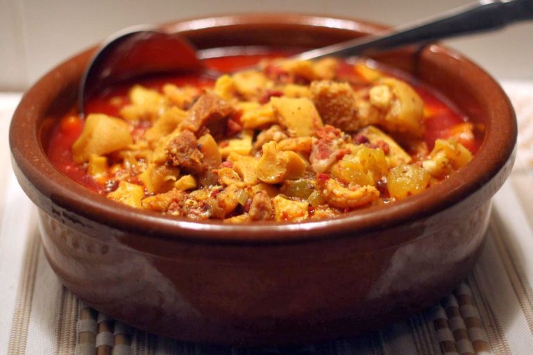 No esperes más y prepara esta auténtica delicia: ¡Callos a la madrileña!