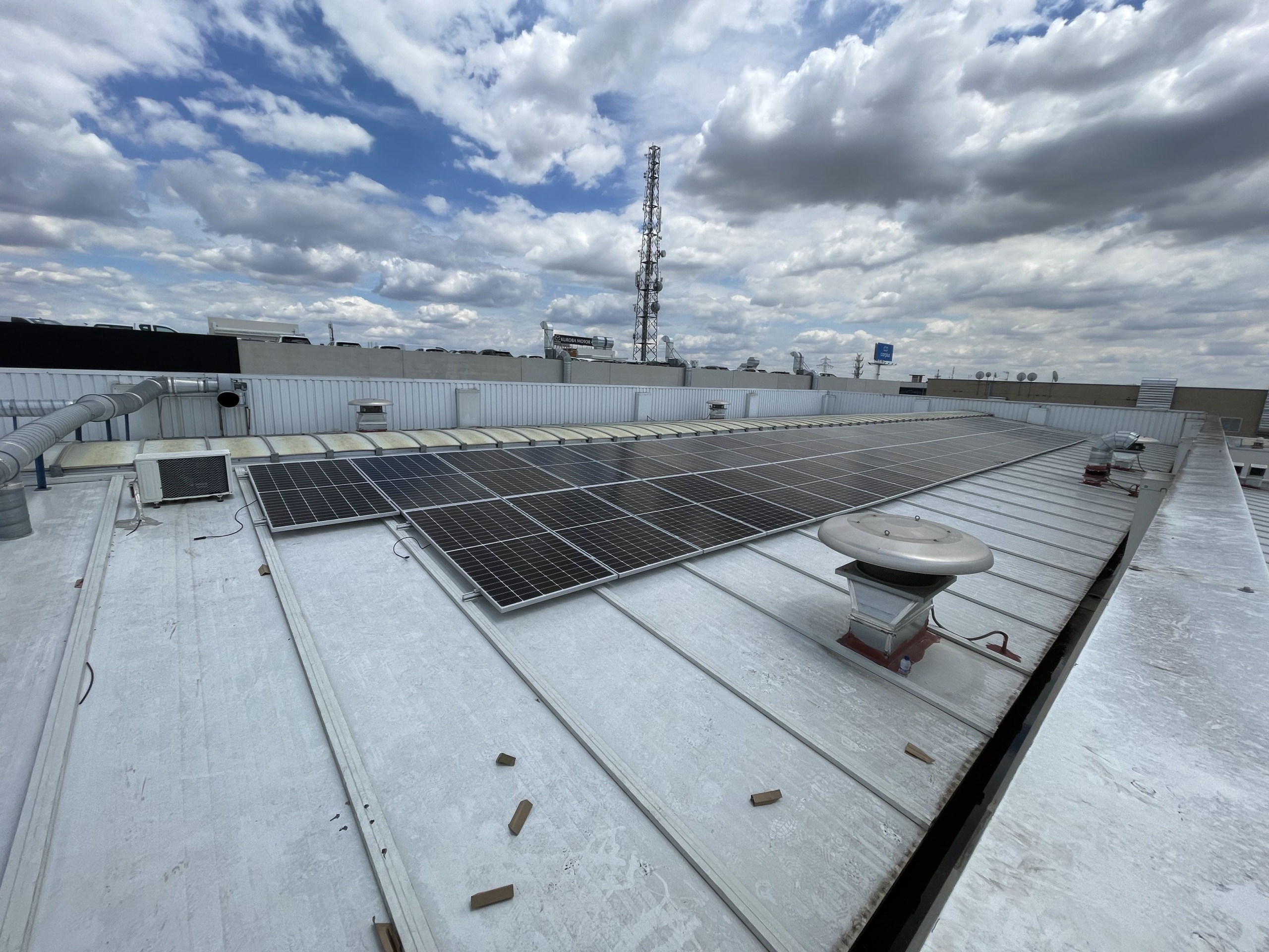 DEKRA ITV Leganés impulsa la sostenibilidad ambiental con energía solar y LED 1 Moncloa MicrosoftTeams image 37 scaled Moncloa