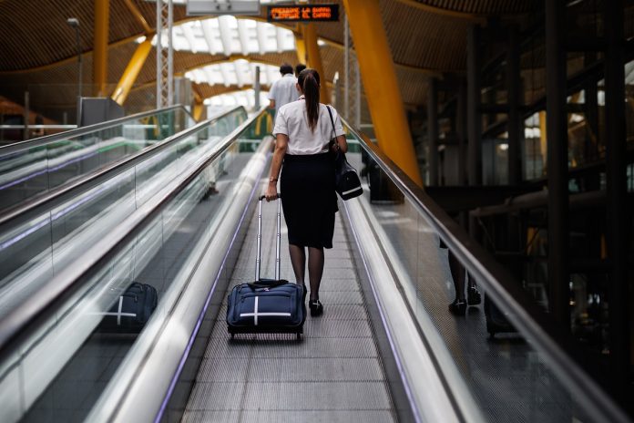 Las azafatas de vuelo denuncian a Irene Montero en Bruselas