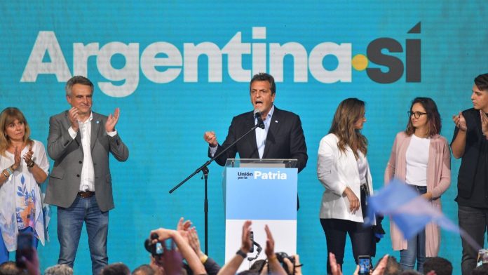 Históricamente el PSOE no vería con malos ojos una victoria de Massa en Argentina