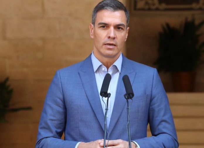 El plan de Pedro Sánchez para maquillar el fracaso escolar