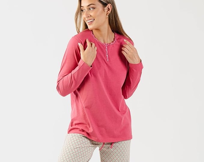 El pijama de mujer más vendido en Amazon es de algodón 100% y solo cuesta 19,99 euros