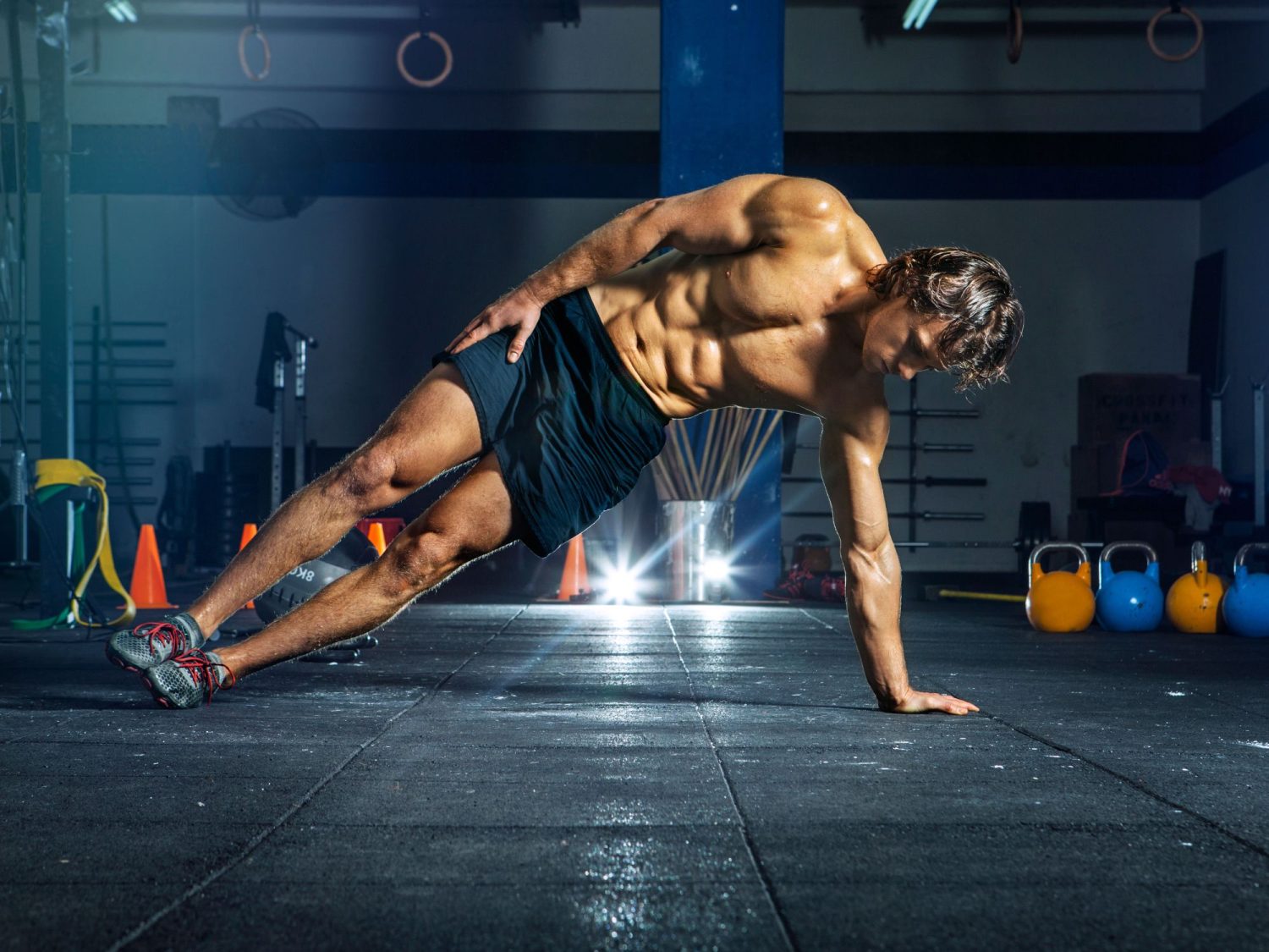 ¡Ponte en forma! Estos son los 12 ejercicios más efectivos para perder peso según los expertos 1 Moncloa Estiramiento y cardio