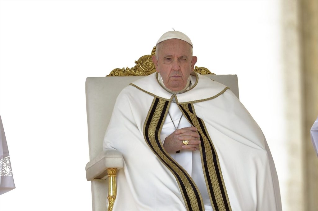 El Papa Francisco durante el acto de nombramiento de cardenales en la basílica vaticana de San Pedro, a 30 de septiembre de 2023, en Roma, (Italia