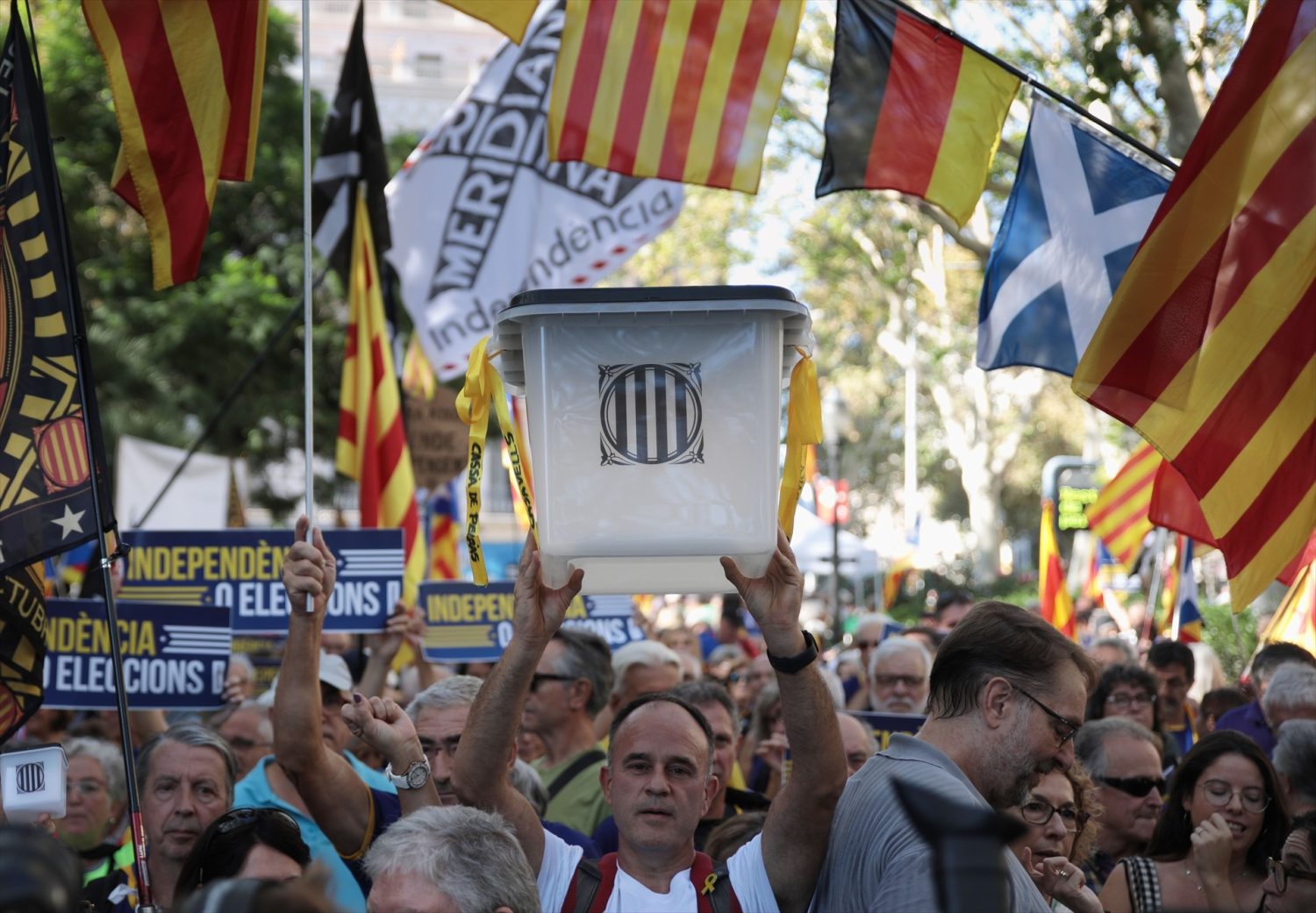 Los independentistas catalanes recuperan el espíritu del 1-O