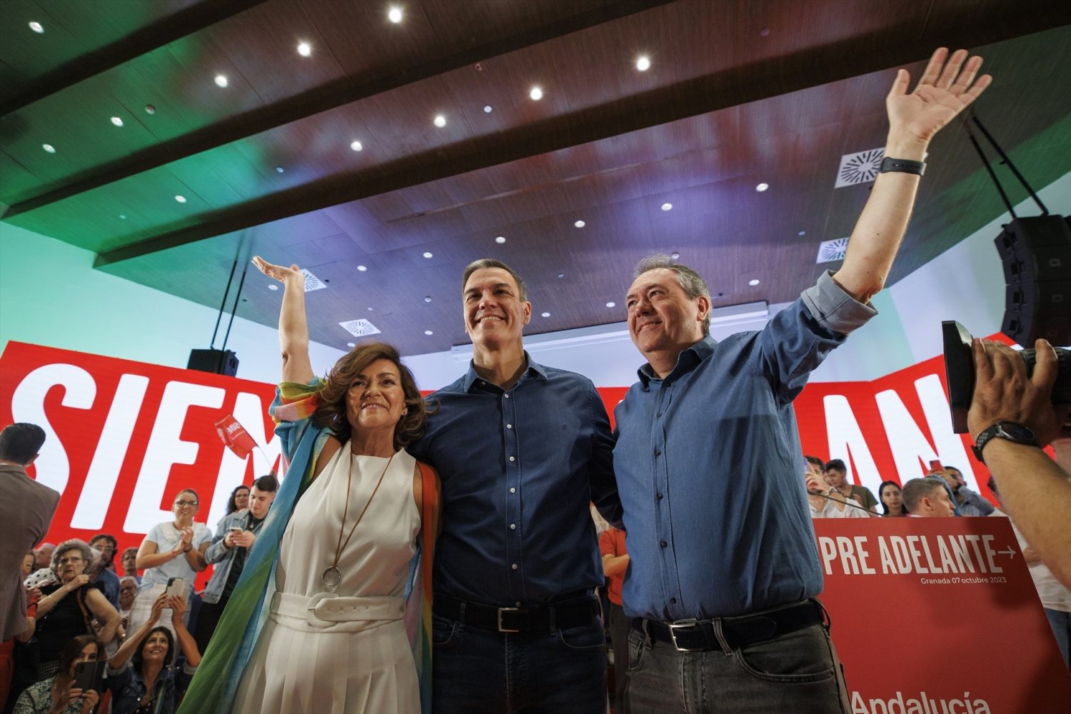 El secretario general del PSOE y presidente del Gobierno en funciones, Pedro Sánchez, participa en un acto en Granada
