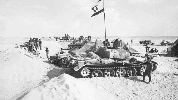Tanques israelíes abatidos durante la Guerra del Yom Kippur o de Octubre, 1973.