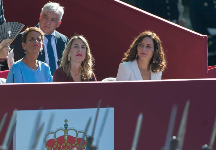 Isabel Díaz Ayuso, presidenta de la Comunidad de Madrid, junto con la presidenta de Extremadura, María Guardiola