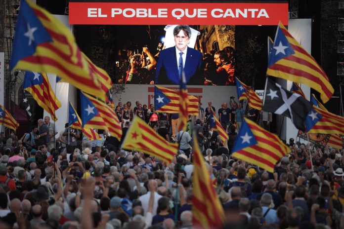 Carles Puigdemont deberá decidir si hacer caso a sus bases y que haya elecciones o acogerse a la amnistía de Sánchez