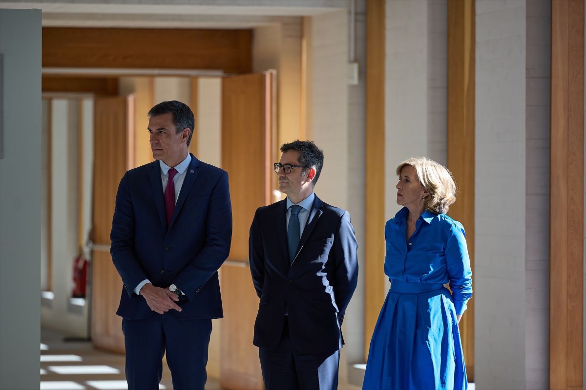 Sánchez y Bolaños son inseparables en los grandes acuerdos del Gobierno, ahora también en las negociaciones de investidura