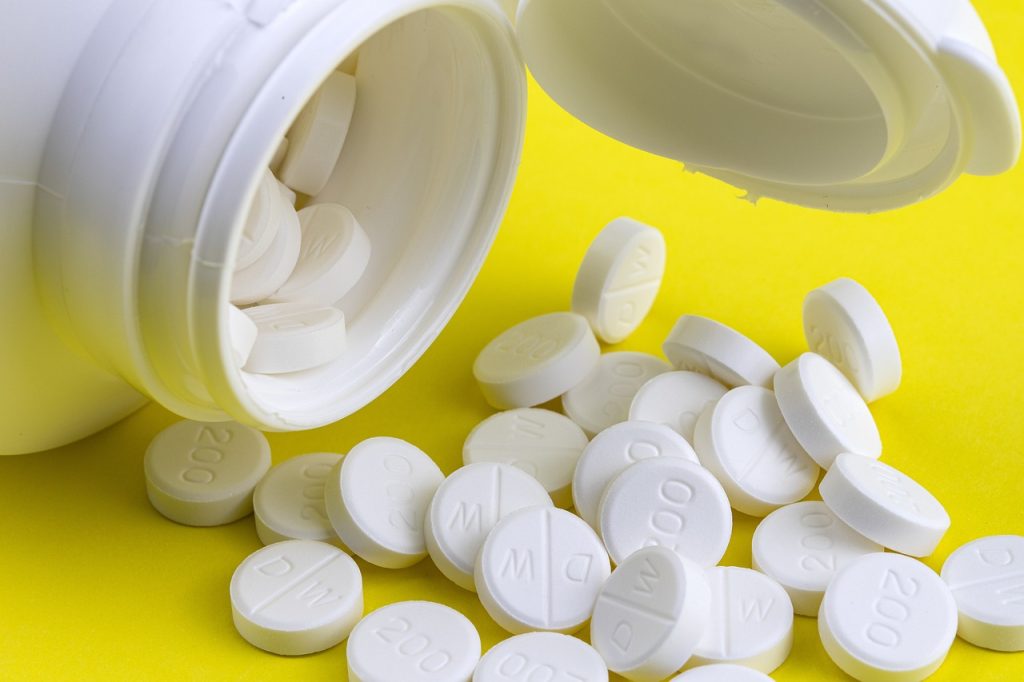 Alivio del dolor de cabeza: descubre la elección experta entre ibuprofeno y paracetamol para tu bienestar 1 Moncloa remedio pastillas colesterol Moncloa