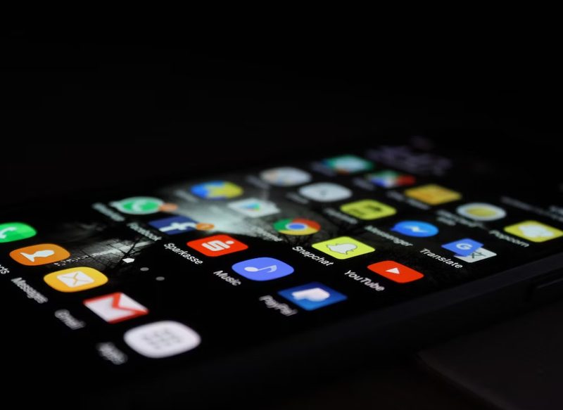 CUIDADO CON LA DESCARGA E INSTALACIÓN DE APPS