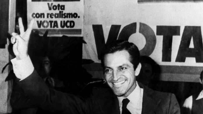 Adolfo Suárez en campaña con el CDS