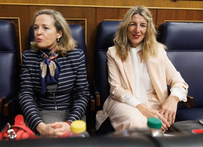 Díaz y Calviño tienen sus primeras diferencias a costa del subsidio de desempleo