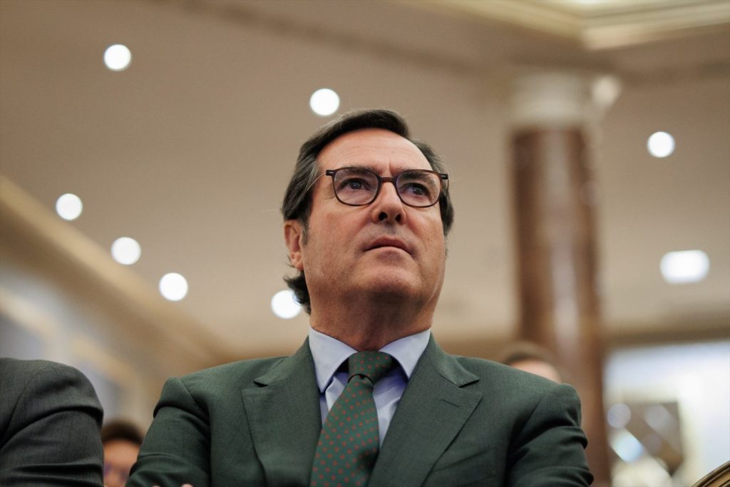 La CEOE avisa del clima complicado creado para las empresas y el empleo 1 Moncloa CEOE pide volver al consenso político y social