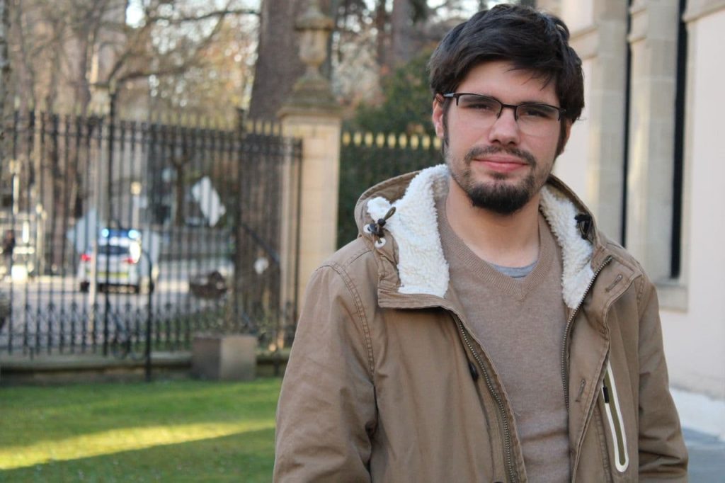 Sumar activa un 'plan b' en Euskadi tras confirmar las exigencias de Podemos 1 Moncloa Lander Moncloa