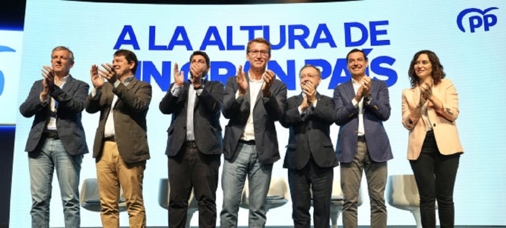 Feijóo contraataca con sus autonomías para convocar la Conferencia de Presidentes 2 Moncloa Feijóo con sus presidentes autonómicos