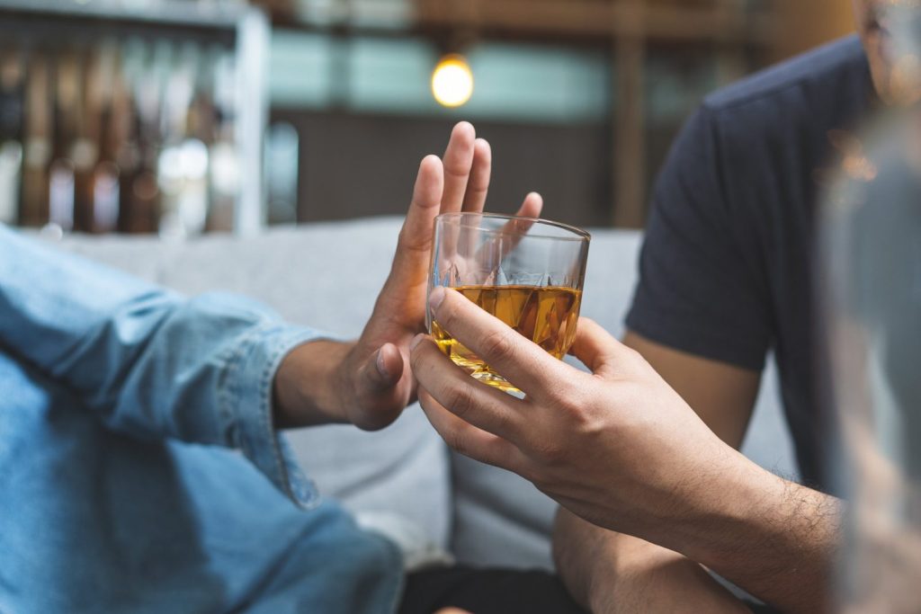 Otras enfermedades que se desarrollan  por el exceso de alcohol 