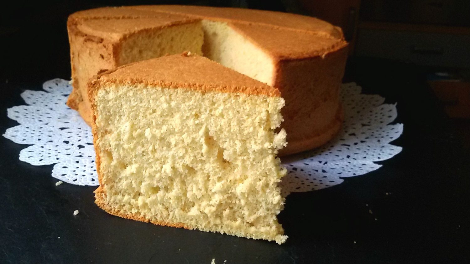 El truco secreto de los maestros en repostería para que los bizcochos queden altos y esponjosos 1 Moncloa ¿Qué es lo que realmente significa hacer un buen bizcocho?