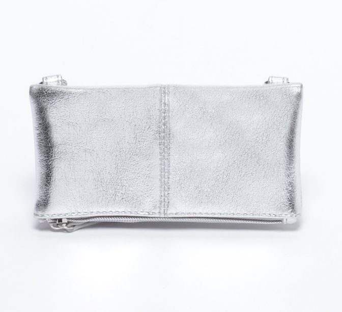 bolso efecto piel metalizado