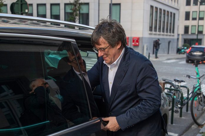 Puigdemont pone contra las cuerdas a Sánchez con el «privilegio» de las inversiones
