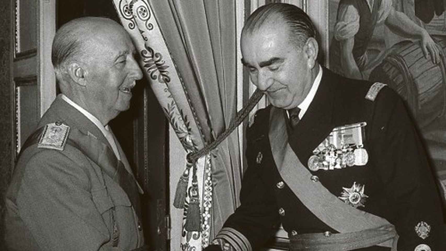 El dictador Francisco Franco y el almirante Carrero Blanco