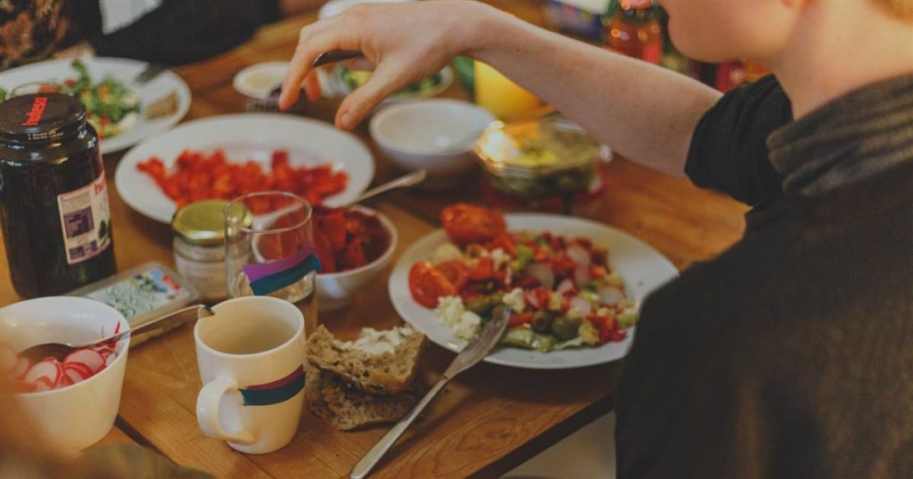 Las consecuencias de comer muy rápido o cenar tarde: quizás lo desconocías 3 Moncloa hora de comer Moncloa