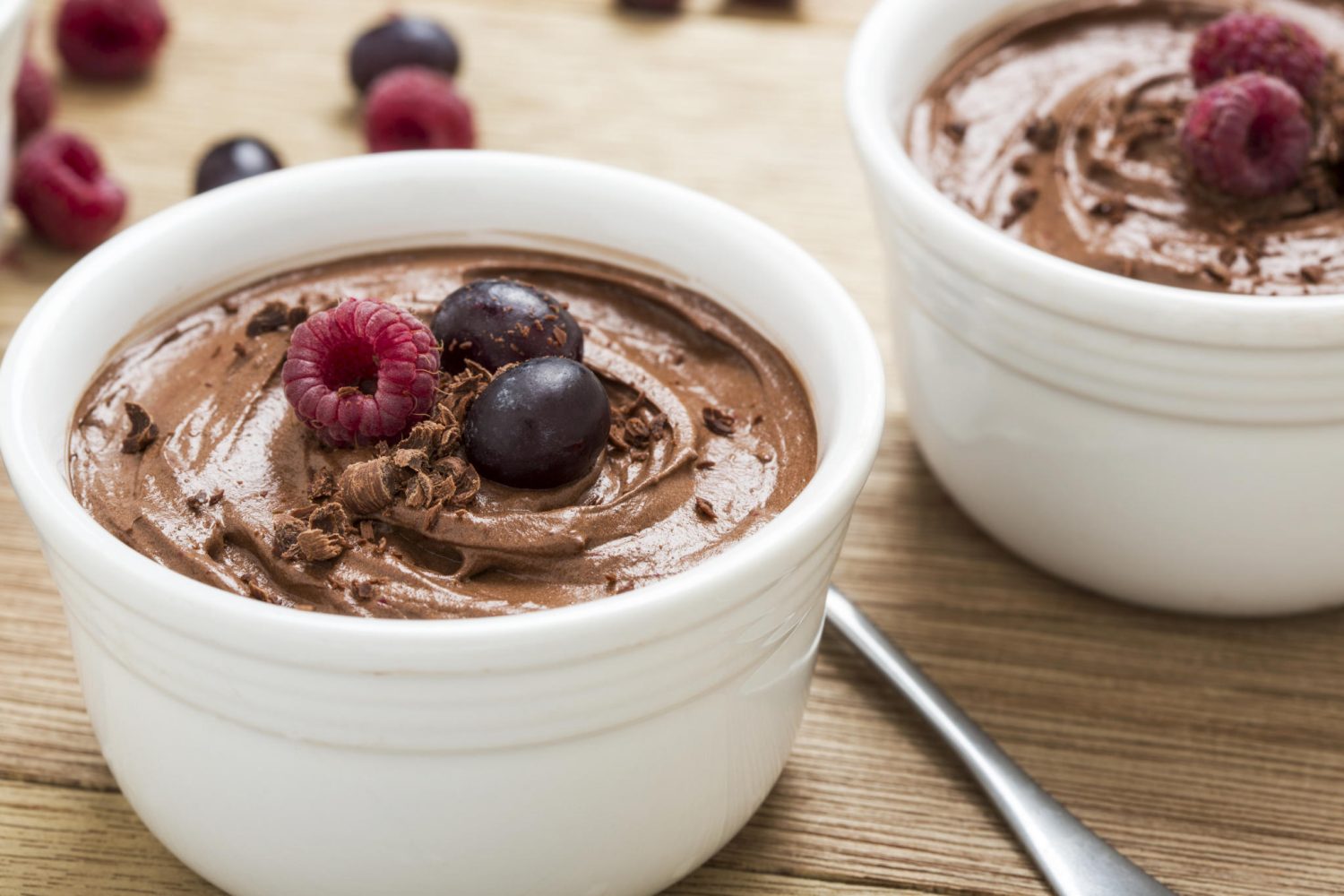 Descubre las tabletas de chocolate negro mejor valoradas por la OCU, ¡delicioso lujo garantizado! 3 Moncloa El chocolate negro y sus beneficios para la salud